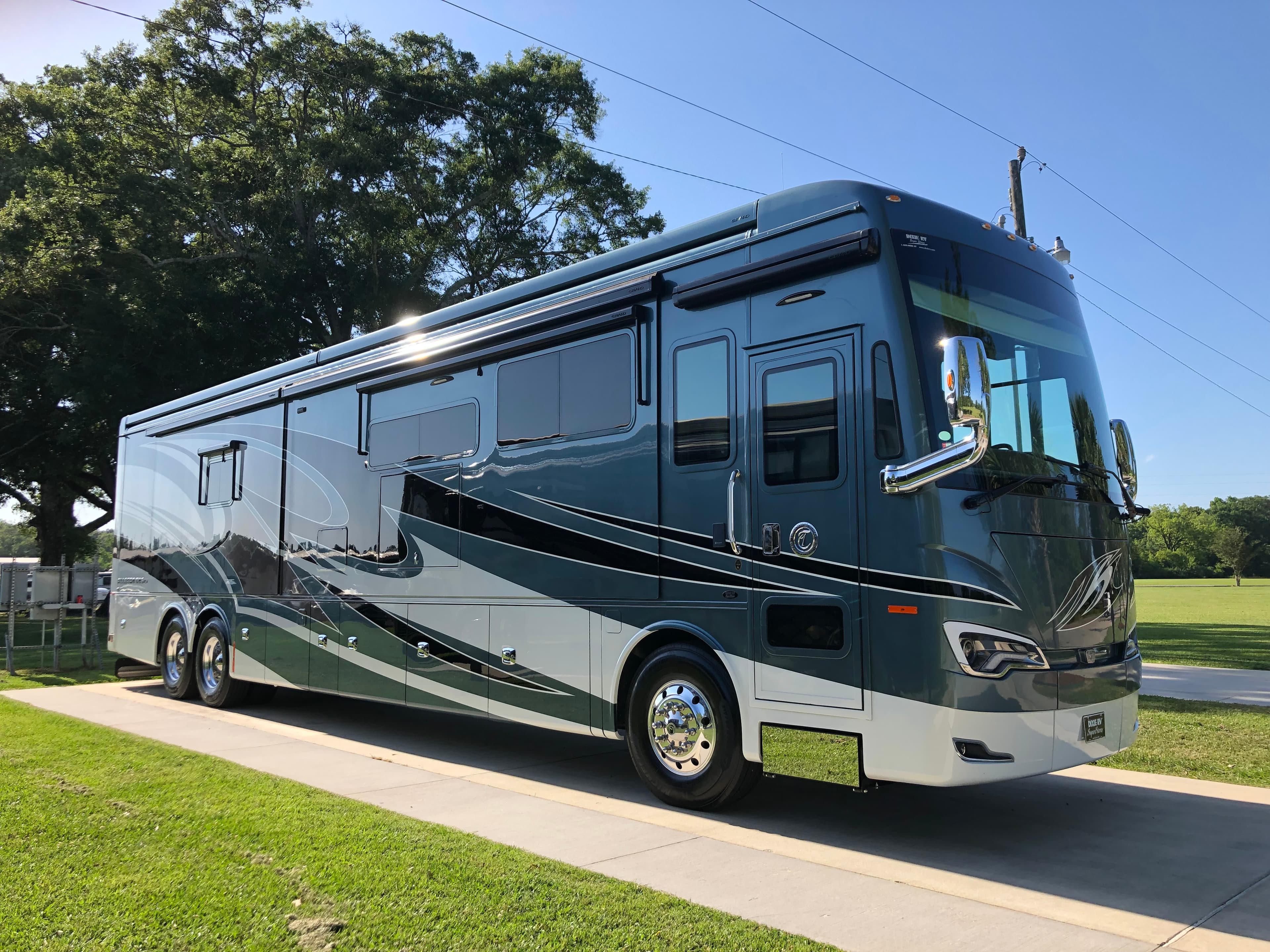 Immaculate Custom Dream Coach