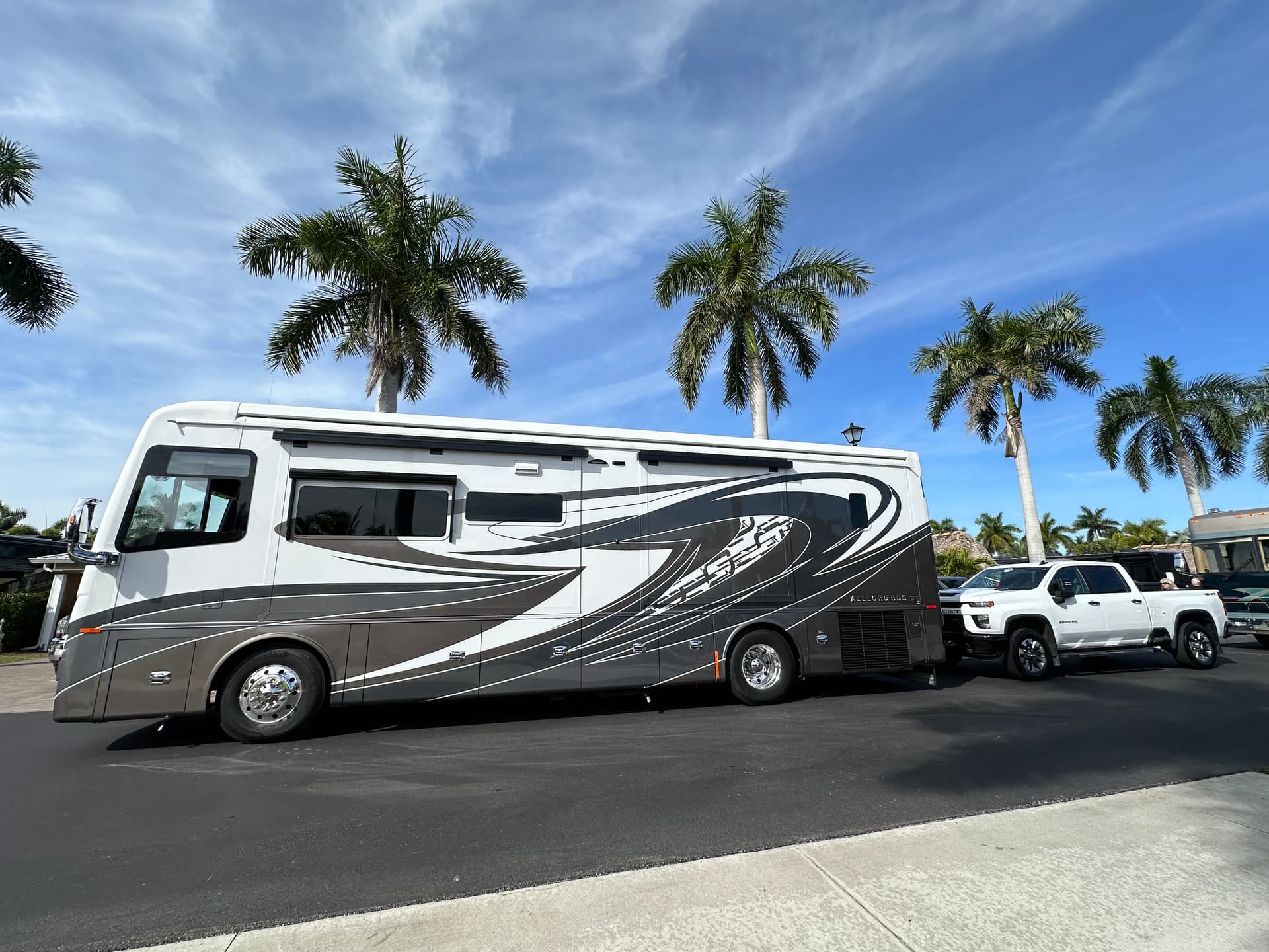 Tiffin Allegro Bus 35 CP for Sale