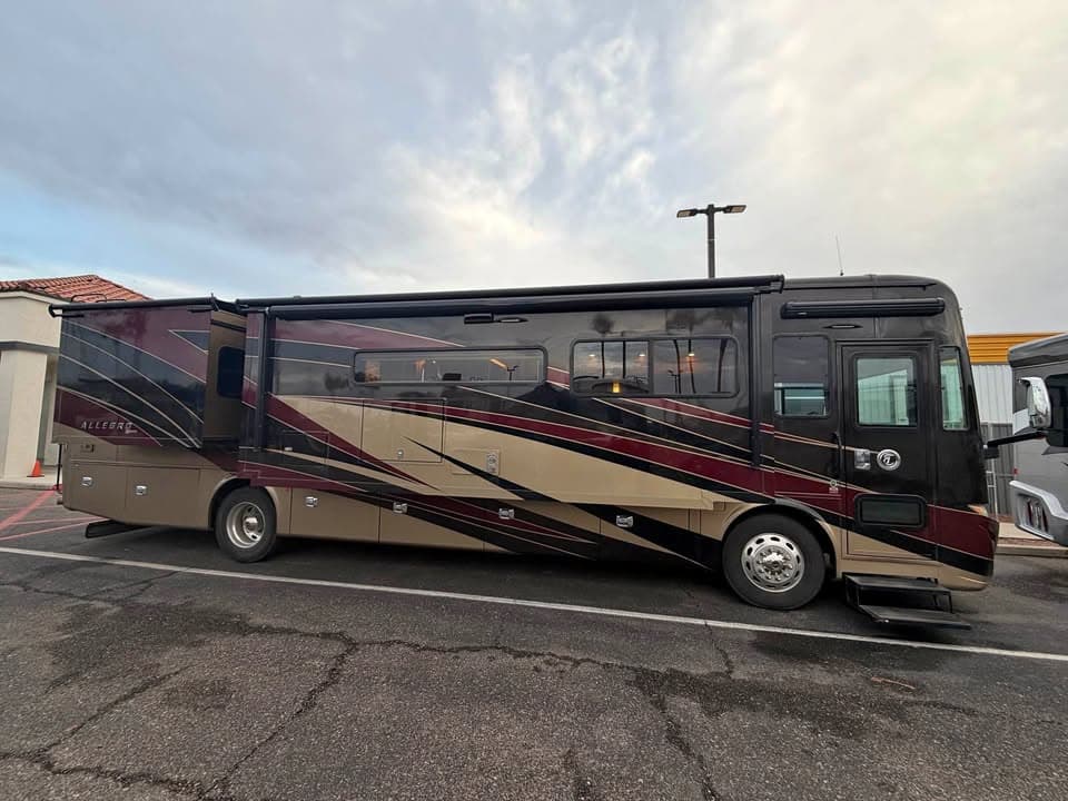 2020 Tiffin Red 37PA