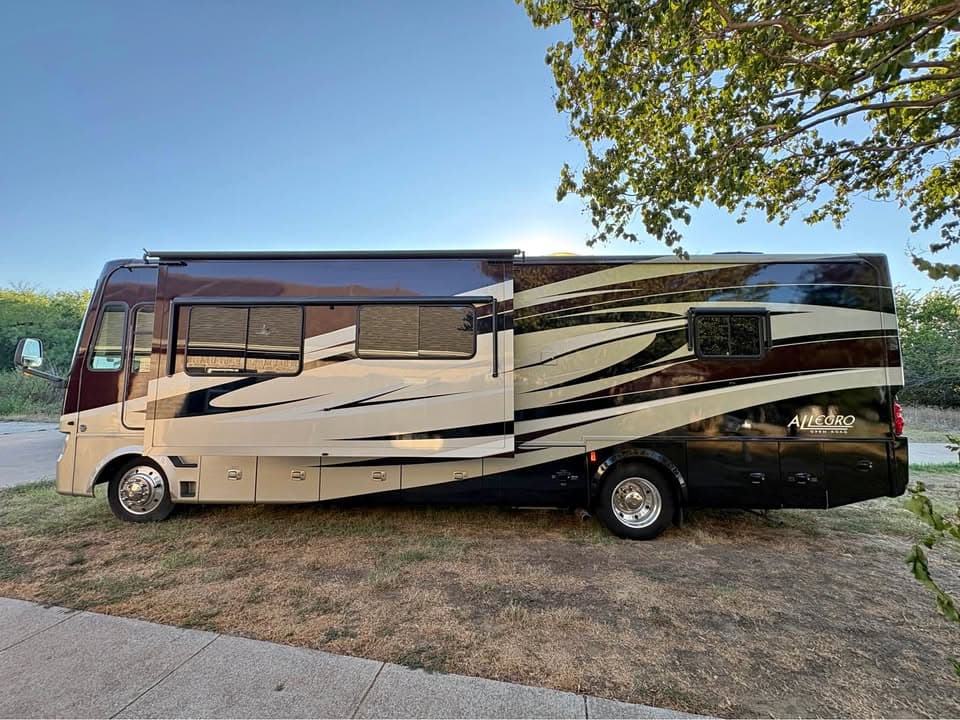 2012 Tiffin Motorhomes Allegro Open Road