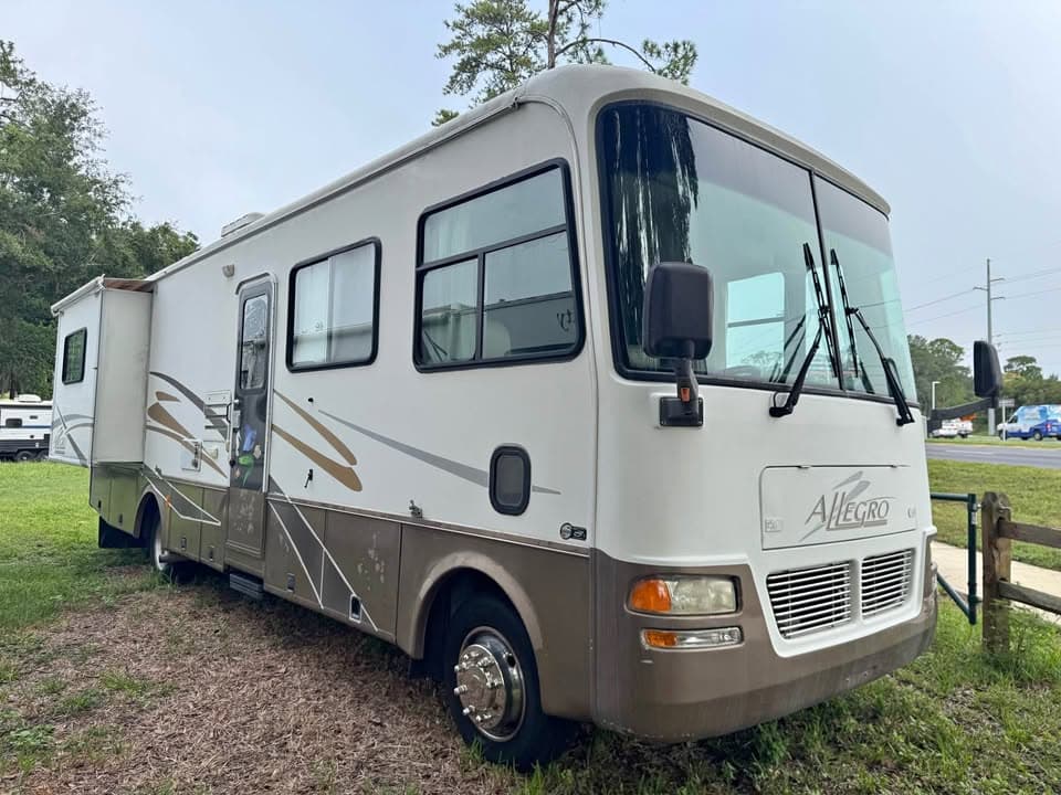 Class A Motorhome RV 2004 Tiffin