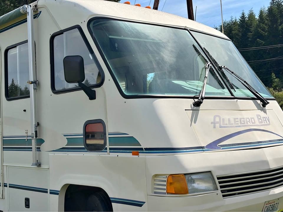 Tiffin Allegro Bay Motorhome