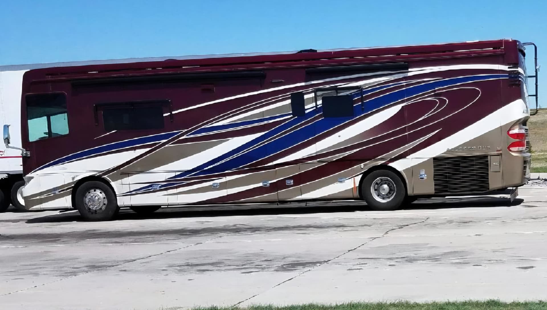 2016 Tiffin Allegro bus 40sp